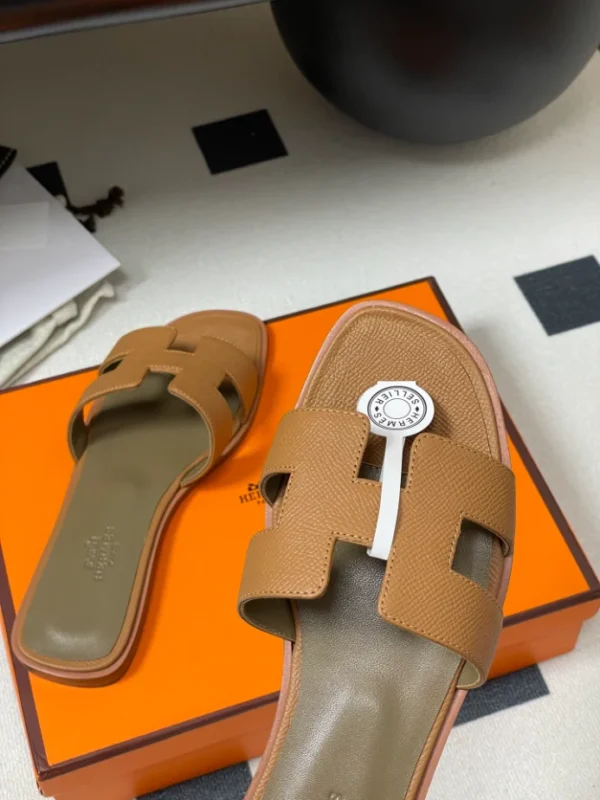 Hermes Oran Sandal - H05