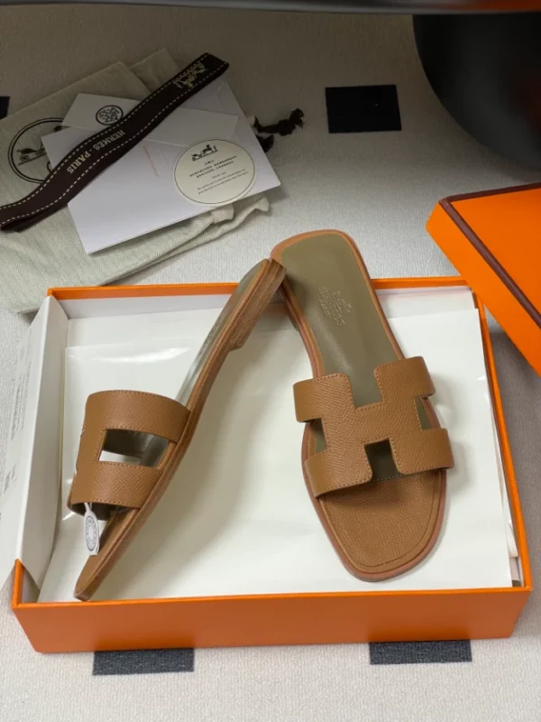 Hermes Oran Sandal - H05