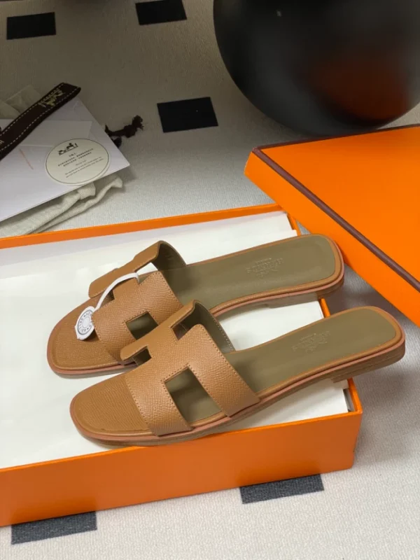 Hermes Oran Sandal - H05