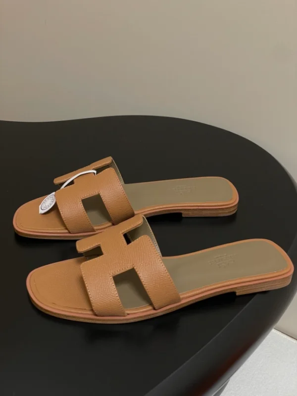 Hermes Oran Sandal - H05