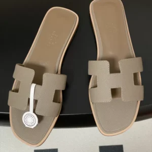 Hermes Oran Sandal - H06