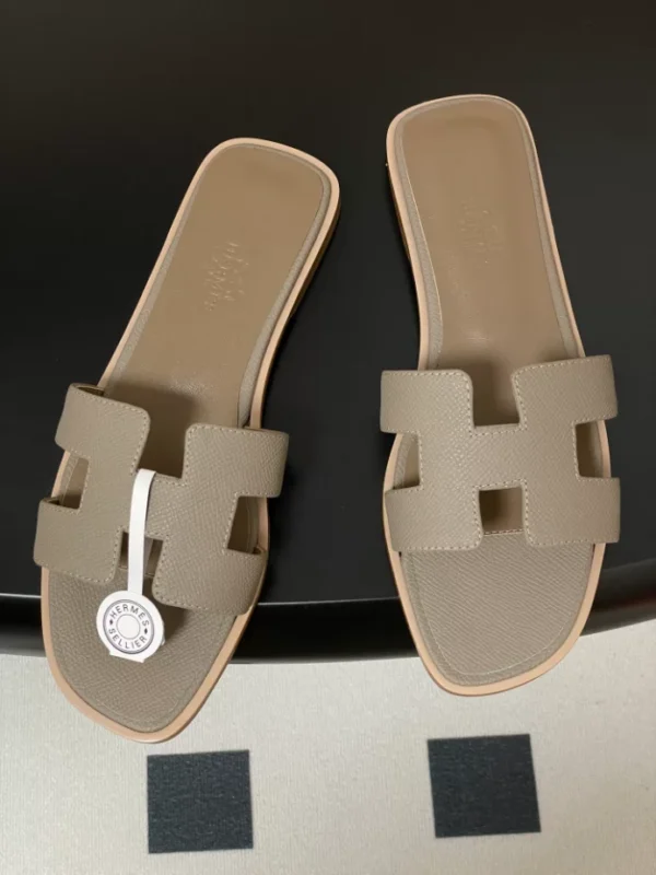 Hermes Oran Sandal - H06