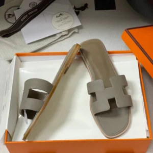 Hermes Oran Sandal - H06