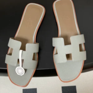 Hermes Oran Sandal - H08