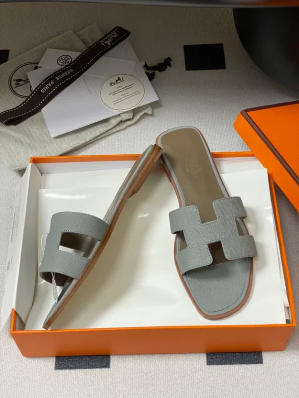 Hermes Oran Sandal - H08