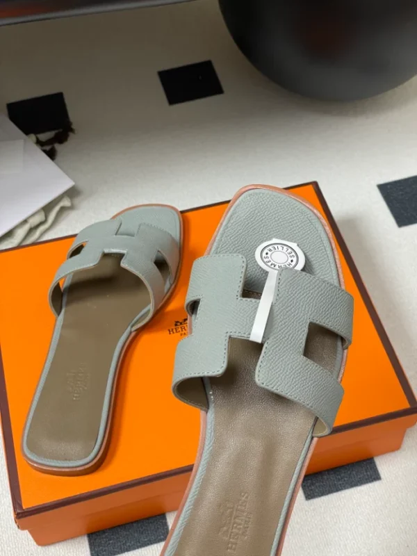 Hermes Oran Sandal - H08