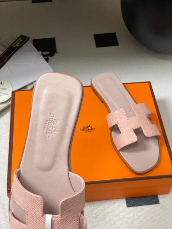Hermes Oran Sandal - H09