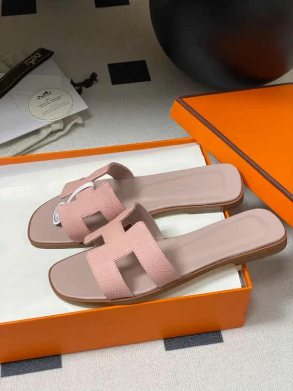 Hermes Oran Sandal - H09