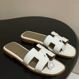 Hermes Oran Sandal - H10