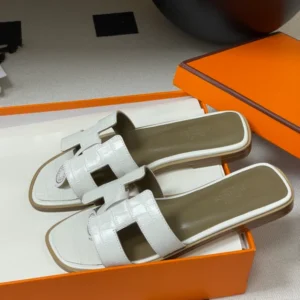 Hermes Oran Sandal - H10