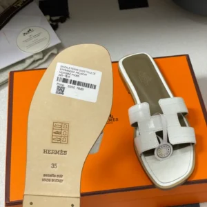 Hermes Oran Sandal - H10