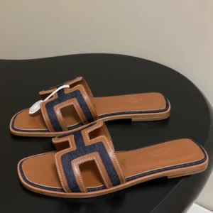 Hermes Oran Sandal - H11