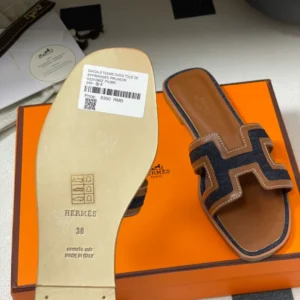 Hermes Oran Sandal - H11