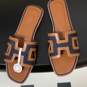 Hermes Oran Sandal - H11