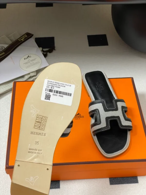 Hermes Oran Sandal - H12