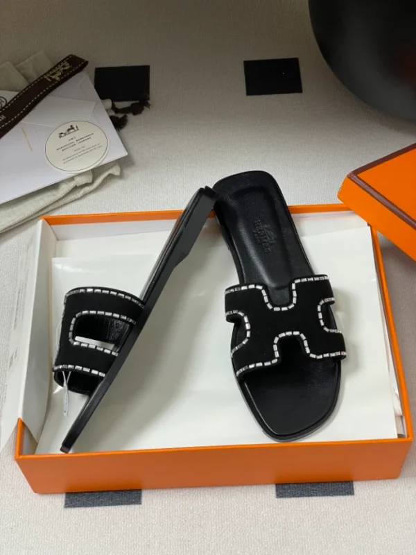 Hermes Oran Sandal - H16