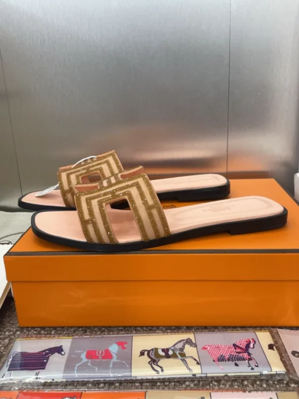 Hermes Oran Sandal - H18