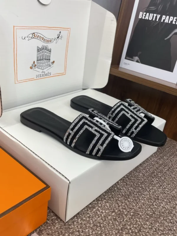 Hermes Oran Sandal - H21