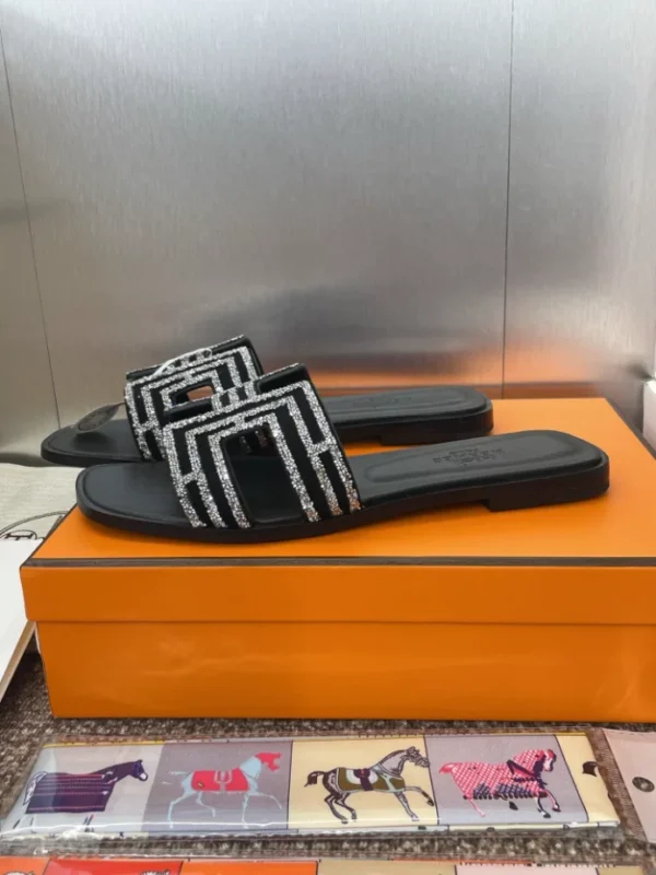 Hermes Oran Sandal - H21