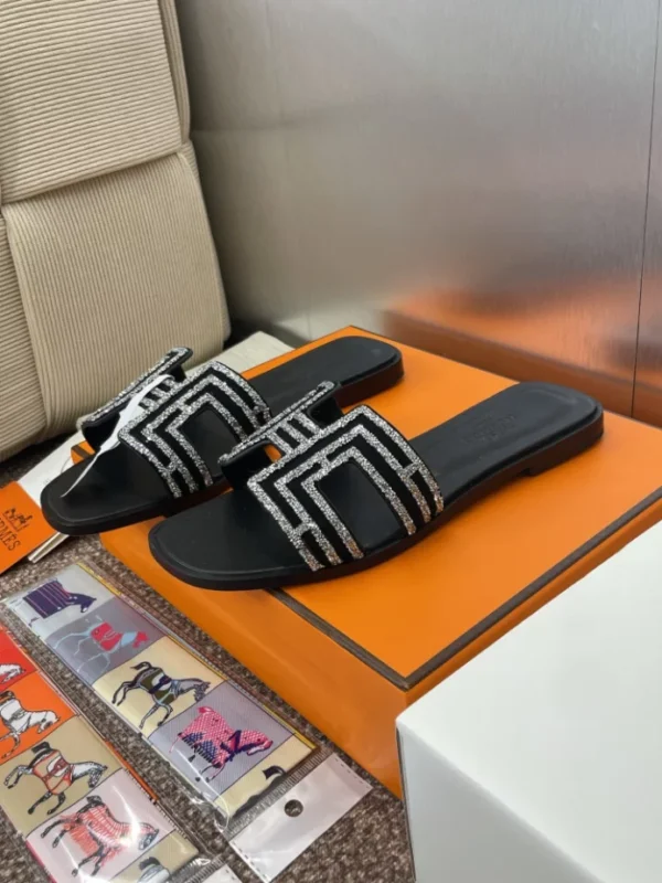 Hermes Oran Sandal - H21