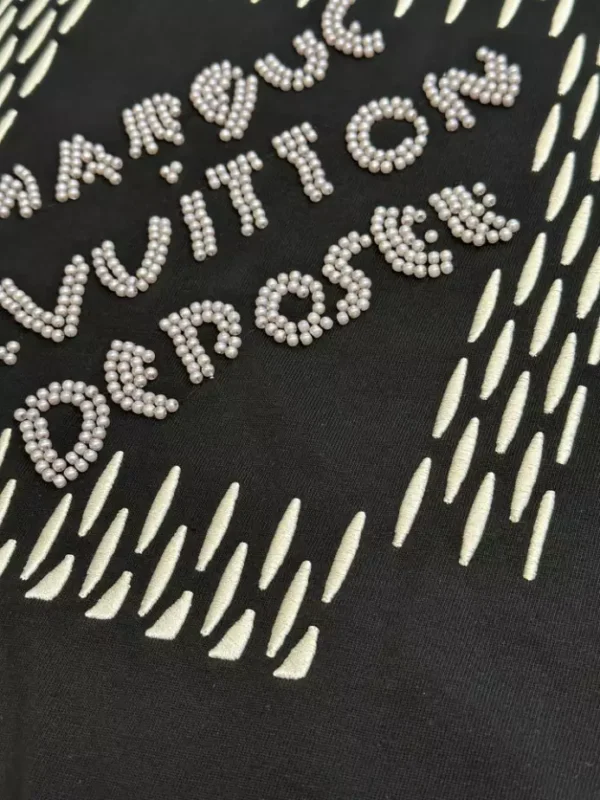 LV Embroidered Signature Cotton T-Shirt in Black - LRT107