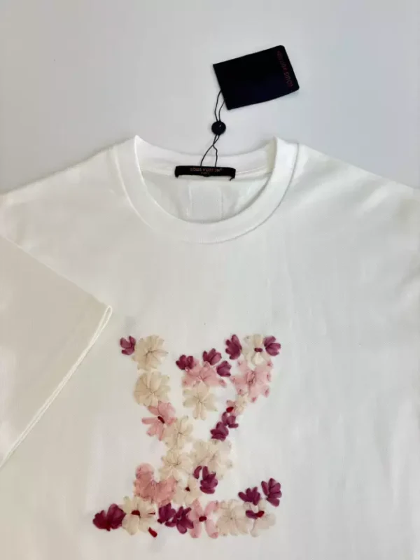 LV Embroidered T-Shirt in White - LRT113