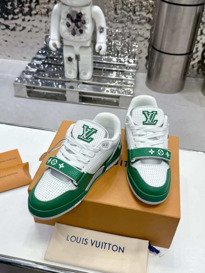 LV Trainer Sneakers - RLS159