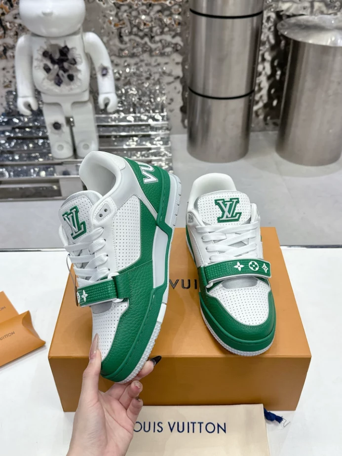 LV Trainer Sneakers - RLS159