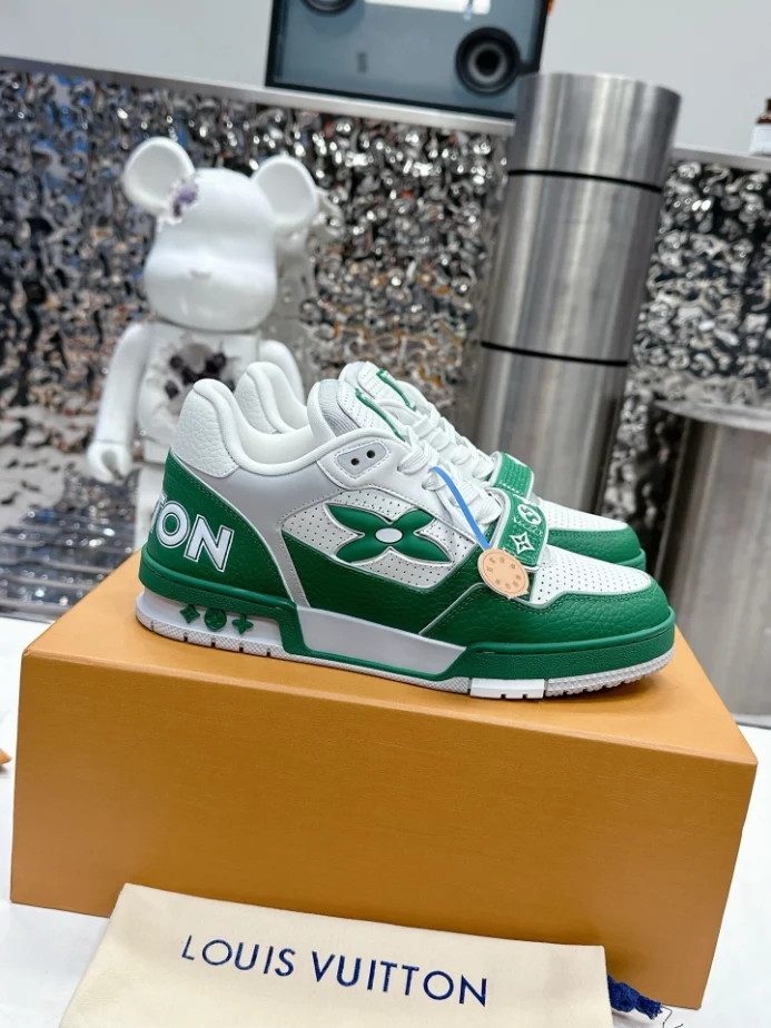 LV Trainer Sneakers - RLS159