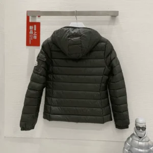 Moncler Bles Hooded Full Zip Jacket In Army Green – CJ10