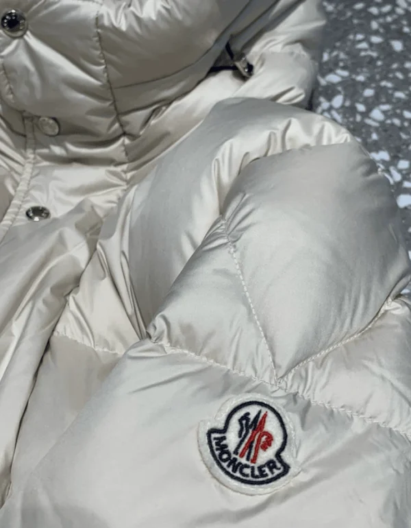 Moncler Risler Padded Down Jacket In White – CJ02