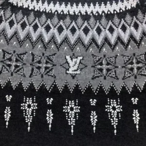 LV Embellished Wool-Cashmere Blend Jumper - LRH05