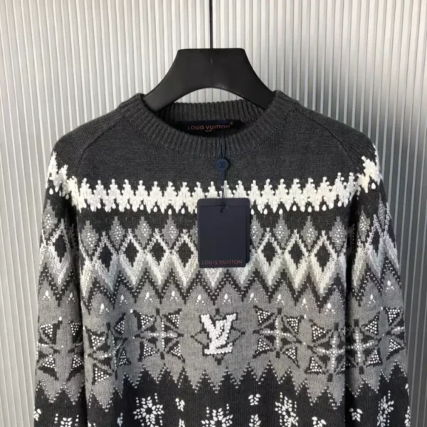 LV Embellished Wool-Cashmere Blend Jumper - LRH05