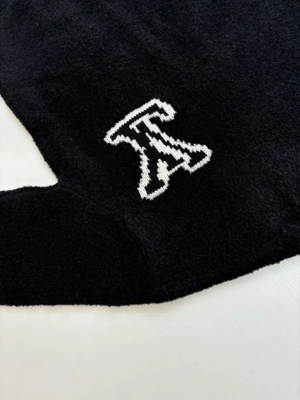 LV Intarsia Crewneck - LRH03