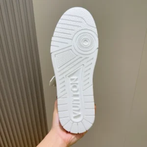 LV Trainer Sneakers In White - RLS168