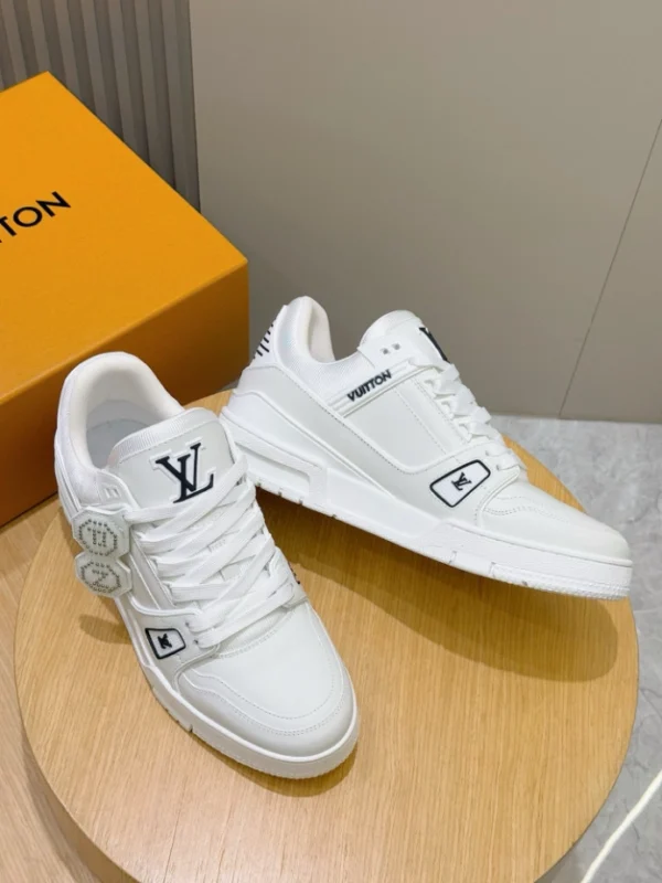 LV Trainer Sneakers In White - RLS168