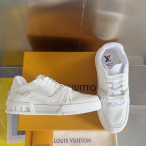 LV Trainer Sneakers In White - RLS174