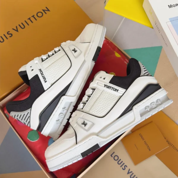 LV Trainer Sneakers - RLS163