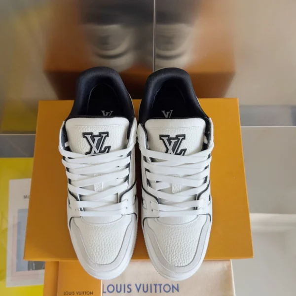 LV Trainer Sneakers - RLS163