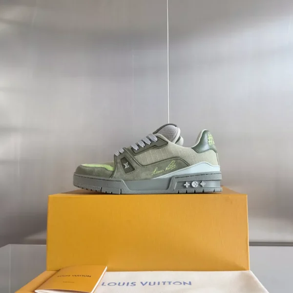LV Trainer Sneakers - RLS165