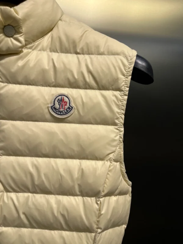 Moncler Jacket – CJ14