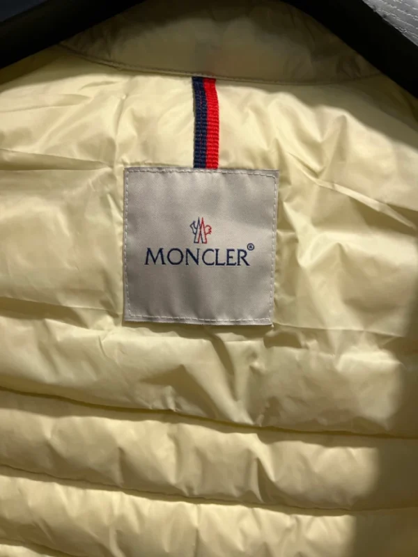 Moncler Jacket – CJ14