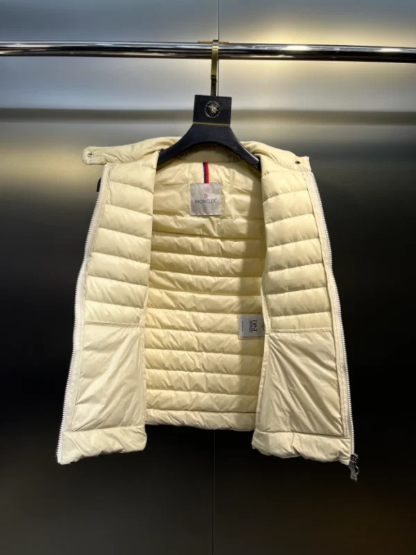 Moncler Jacket – CJ14