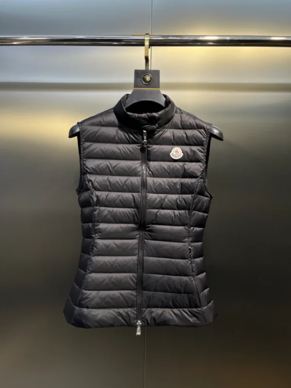 Moncler Jacket In Black – CJ13