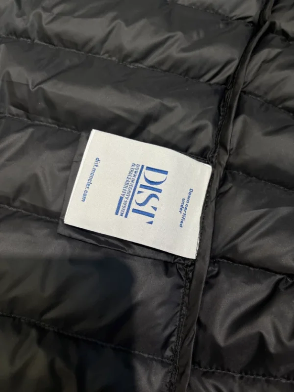 Moncler Jacket In Black – CJ13