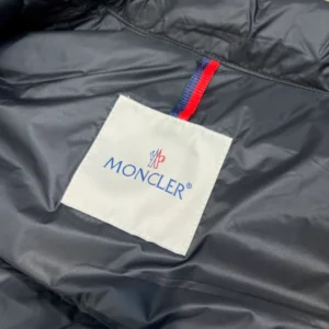 Moncler Jacket In Black – CJ13