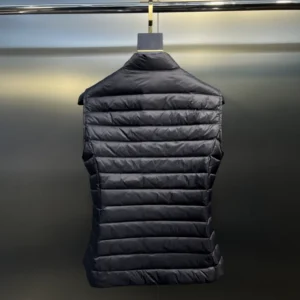 Moncler Jacket In Black – CJ13