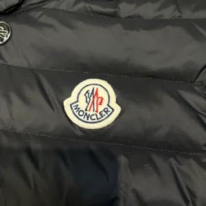 Moncler Jacket In Black – CJ13