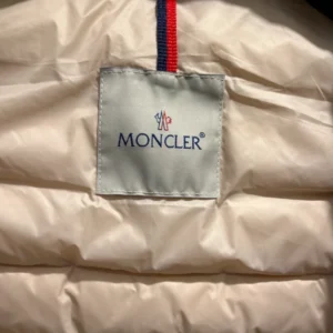 Moncler Jacket – CJ15