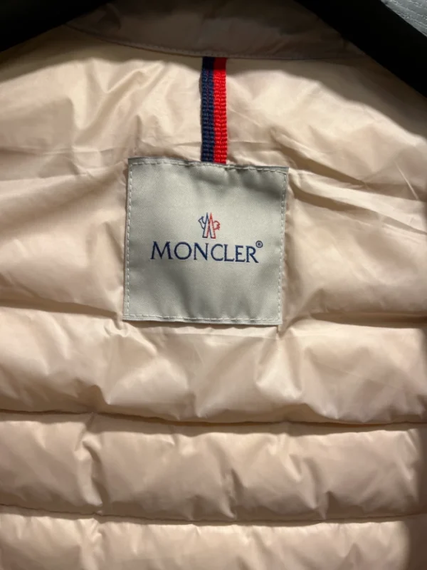 Moncler Jacket – CJ15